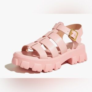 Lucky Step Platform Buckle Strap Sandals